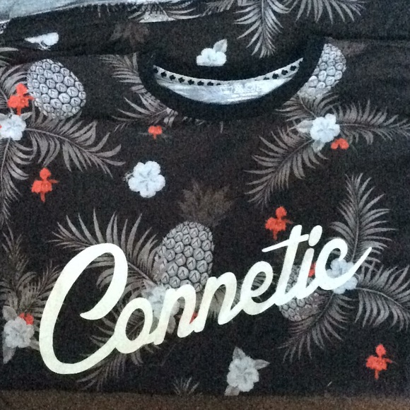 Men’s connectic t shirt - Picture 1 of 2